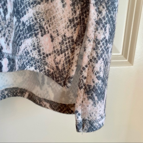 Pj Salvage Pink/Gray Snake Print Tank Top (S) - Picture 7 of 7